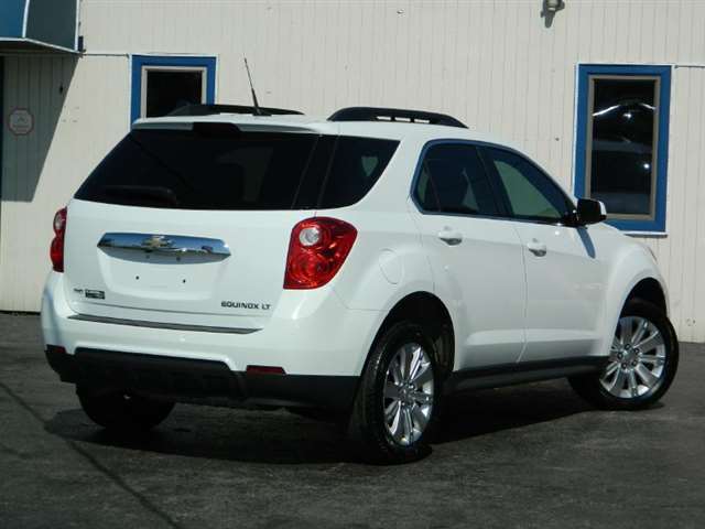 2011 Chevrolet Equinox AWD LT 4dr SUV w/2LT